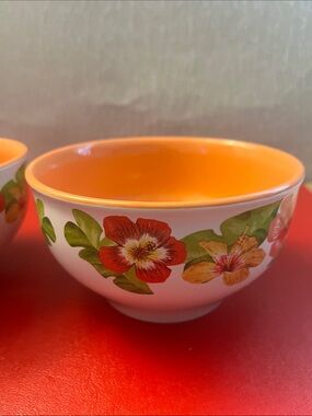 Century hibiscus dinner bowl 5.5”D  3”H set of 2